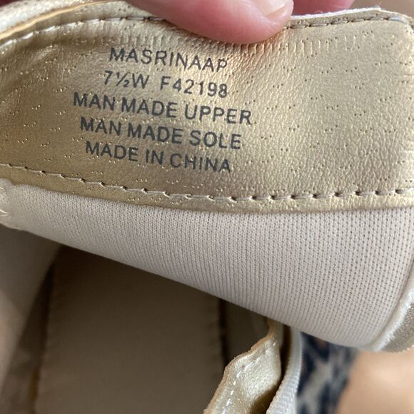 Style & Co Masrinaa Block-Heel Ankle Bootie Distressed Gold Size 7.5W NIB - Picture 13 of 13